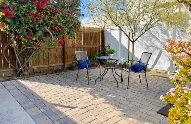 4476 Bancroft Street - 1