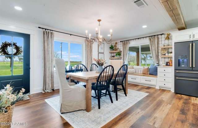 5611 Sugar Oaks Road