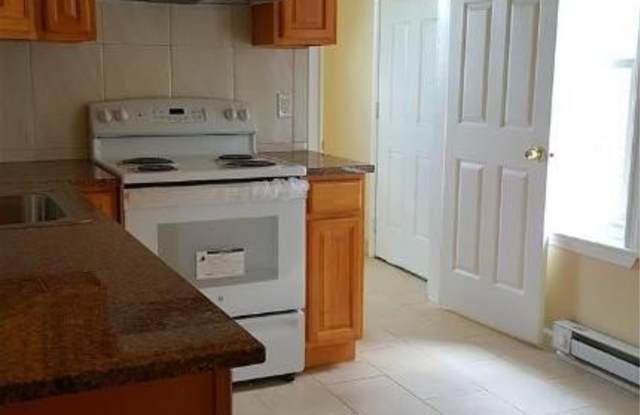 541 W Washington Street unit: 2