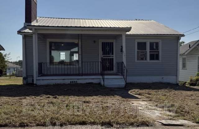 5121 Court M