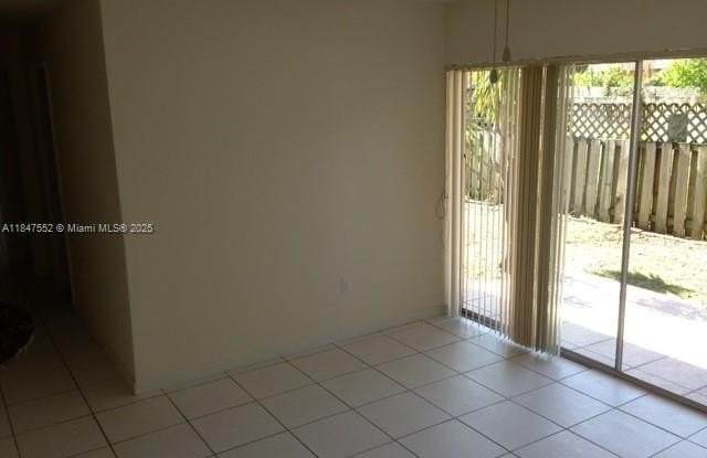 Photo of 4450 NW 79th Ave