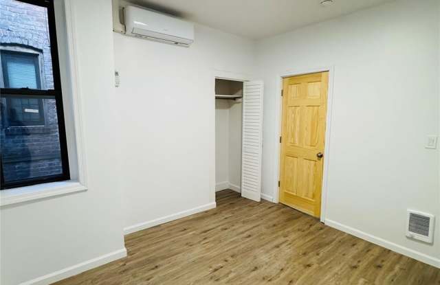 Photo of 2124 Mermaid Avenue