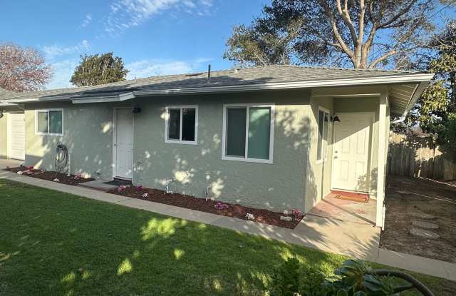 Beautiful 2 Bd./1 Ba. Remodeled rear home in NE Santa Maria