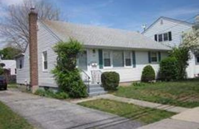 202 Nevada St - 202 Nevada Street, Hicksville, NY 11801