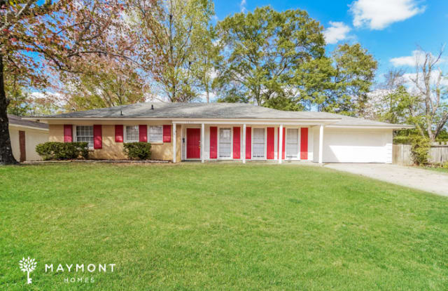 1404 Plantation Boulevard - 1404 Plantation Boulevard, Jackson, MS 39211