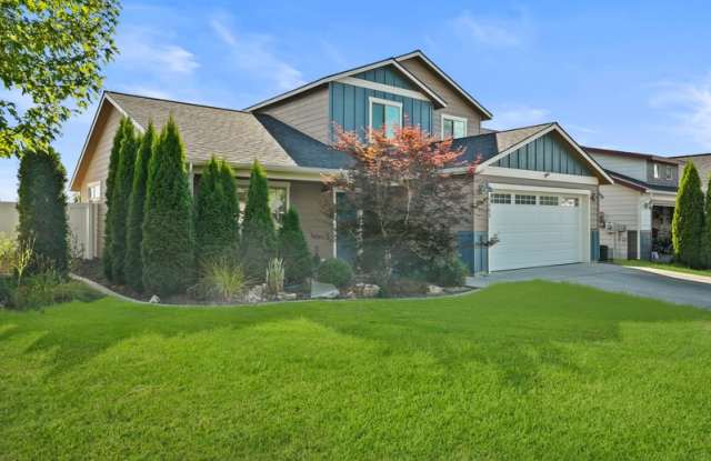 1952 West Yaquina Drive