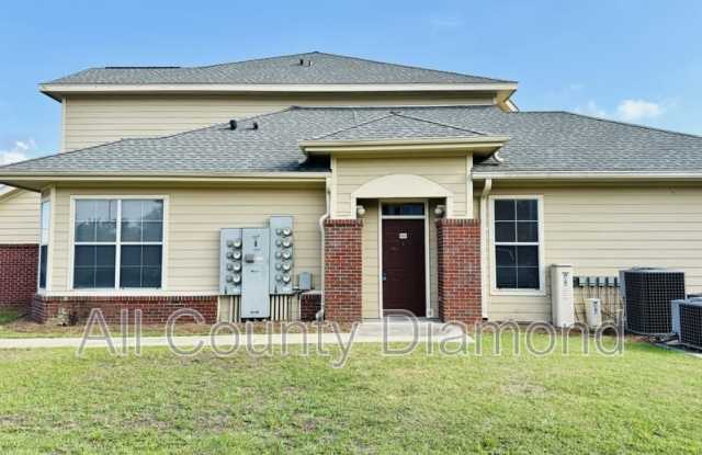 Photo of 1001 Baldwin Rowe Cir