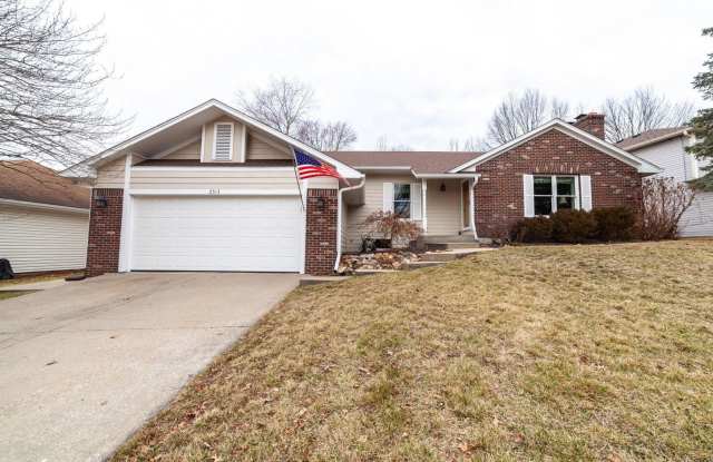 Single Family Home - Available For Rent! - 2513 Hillshire Drive, Columbia, MO 65203