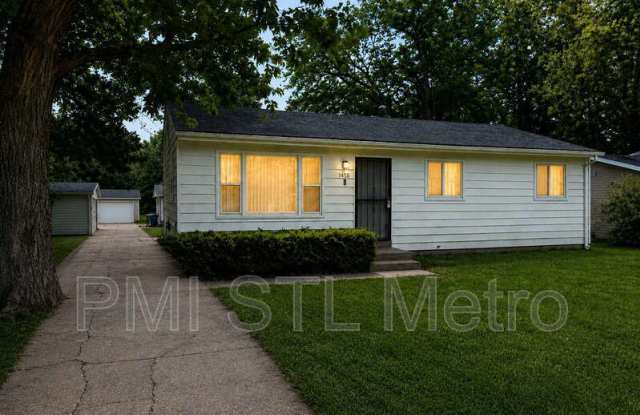 1450 Fairmeadows Ln