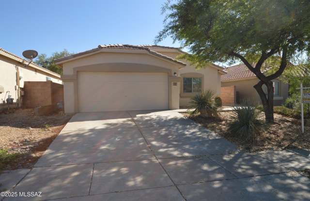 Photo of 664 S Painted River Way