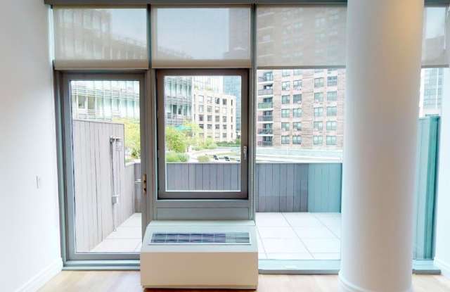 551 West 54th St