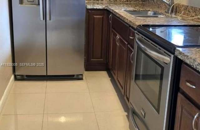 Photo of 2228 Polk St