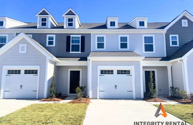 BEAUTIFUL 3 Bedroom Townhome minutes from I-85 -Concord Lakes AVAILABLE MARCH