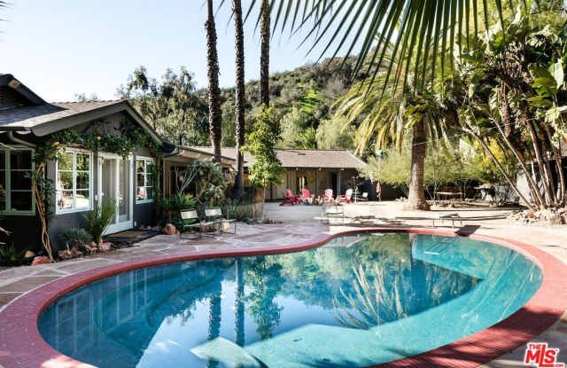 Photo of 13043 Sky Valley Rd