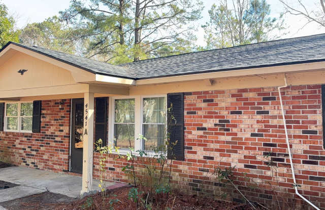 Photo of 2 bedroom 1 bath duplex