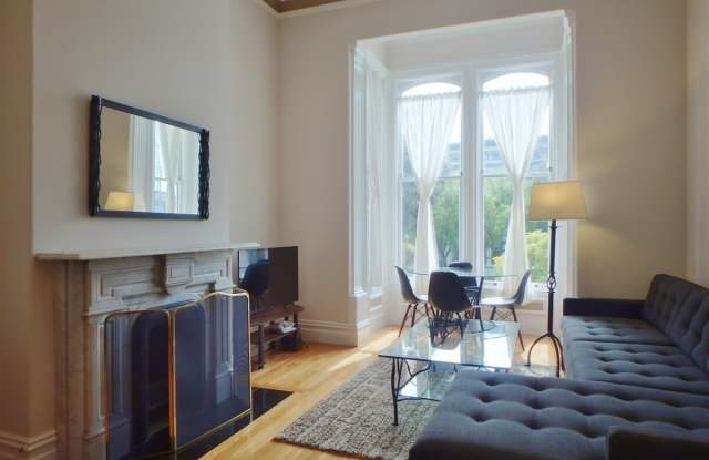 Photo of 1944 Webster Street