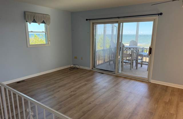 3183 CALVERT Boulevard