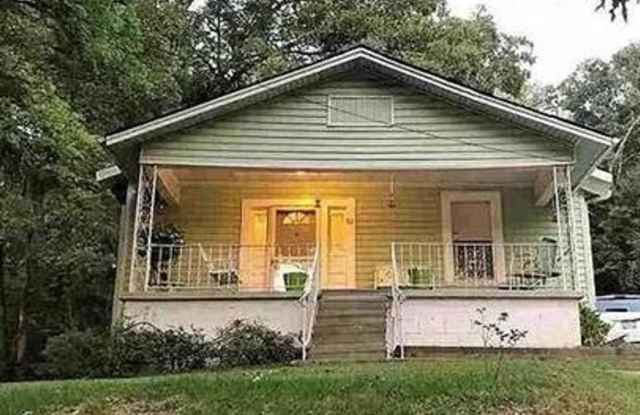 3BR Cozy Starter Home with Spacious Layout