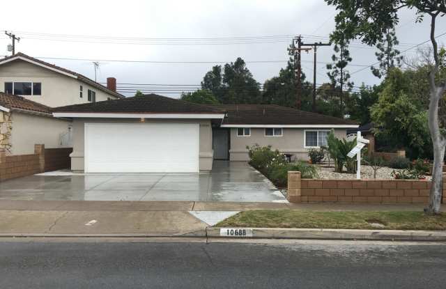 Photo of Single Story 3 Bedroom 2.5 Bath Home,