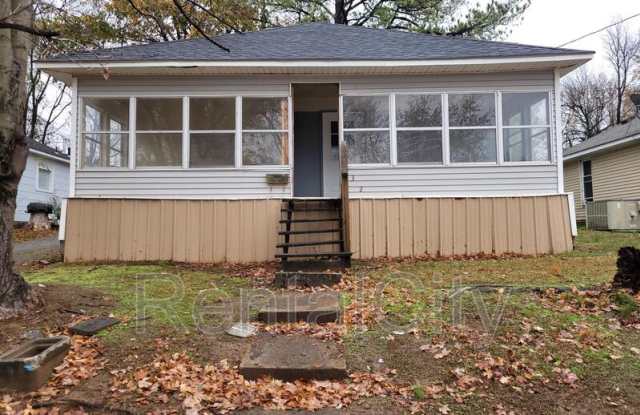 312 Fuller Ave