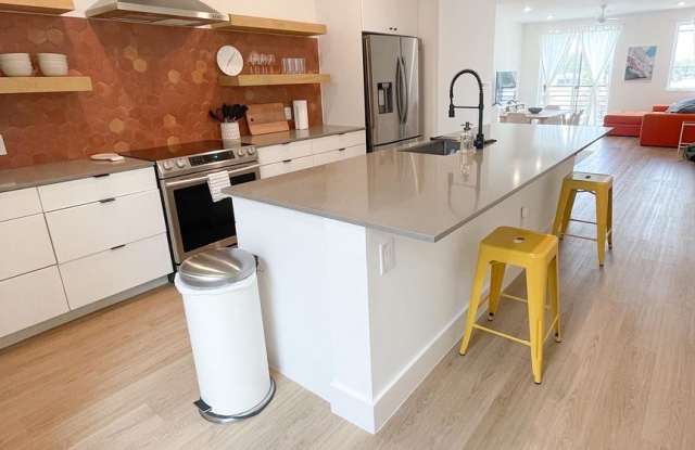 2709 E 5th St #1201, Austin, Texas 78702