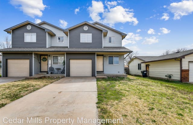 1325 W Nottingham Cir - 1325 West Nottingham Circle, Wichita, KS 67204