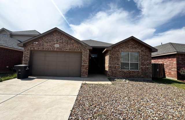 4 Bedroom 2 Bathroom For Rent