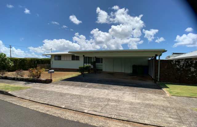 Photo of Moanalua Gardens (Honolulu) - Great Location - 3 bedroom home