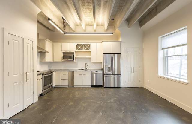 15 PICCADILLY Street E unit: 201