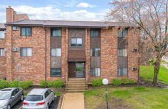 7715 Woodward Avenue unit: 3B