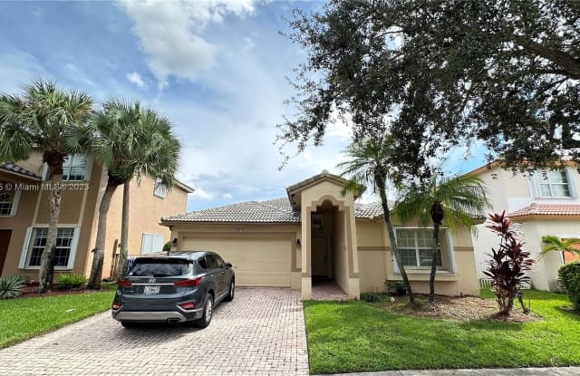 16774 NW 12th St - 16774 Northwest 12th Street, Pembroke Pines, FL 33028