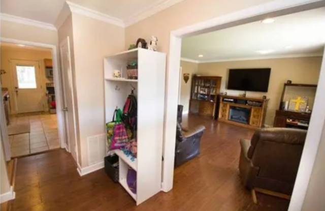 4204 Maplewood Court