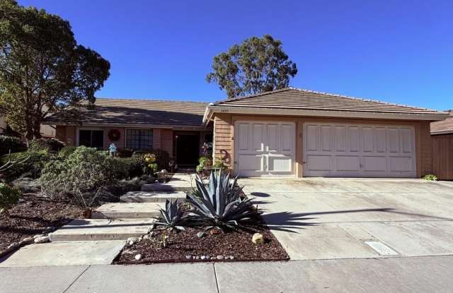 3439 Lakewood Street