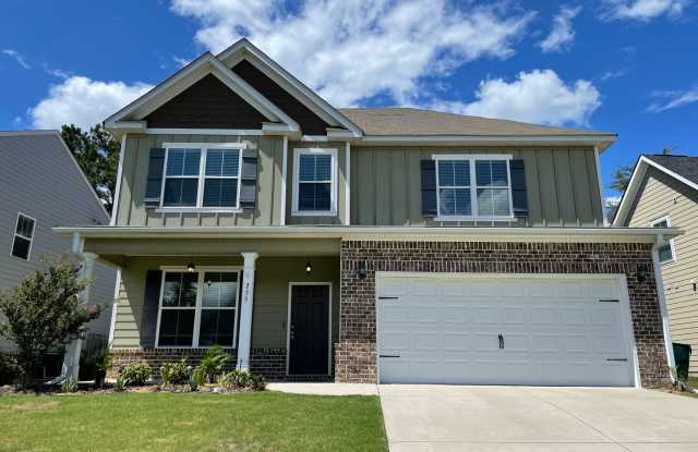 Evans, GA Home with 4 Beds/2.5 Baths