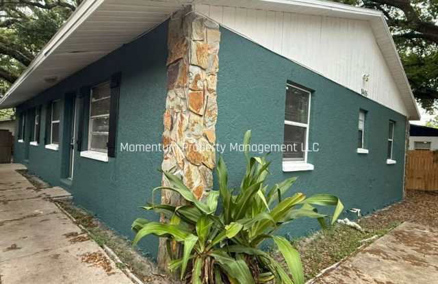 5/2 Home Available NOW!!!