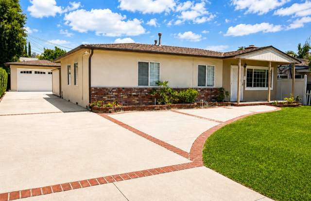 Beautiful 4 bedroom 2.5 bath house