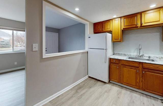 Elyria - updated two floor townhouse, 2 bed/1bath.