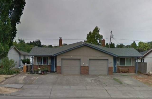 655 NW Walnut Blvd