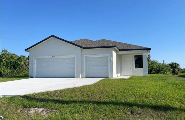 8016 Sunrise Circle