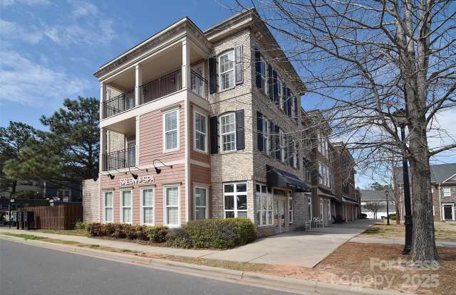 11058 Cedar Walk Lane