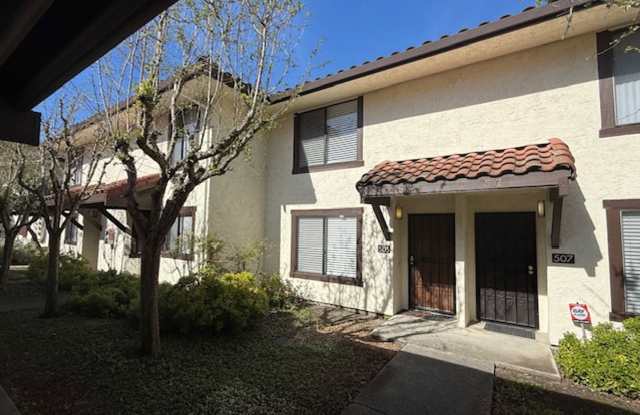 2-Bedroom, 1.5 Bathroom Townhome in Quiet El Sobrante Neighborhood