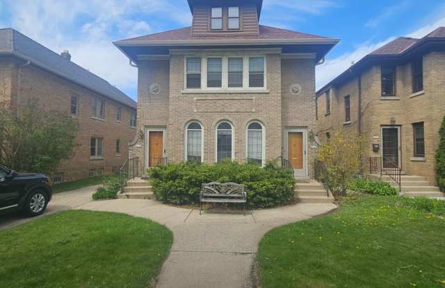 4147-4149 N Bartlett Ave.