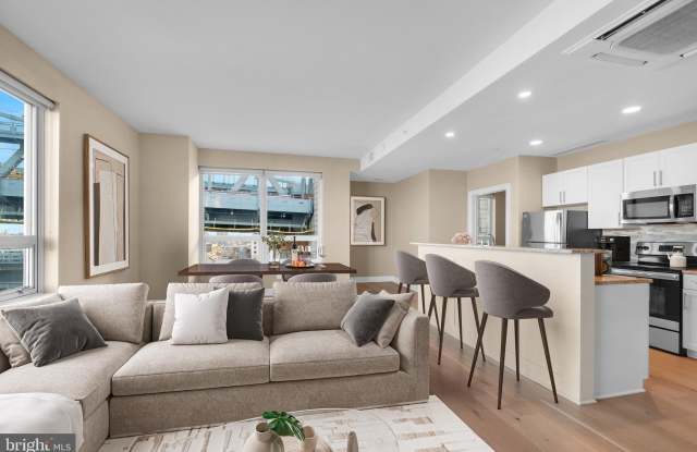 235 N COLUMBUS Boulevard unit: 1110