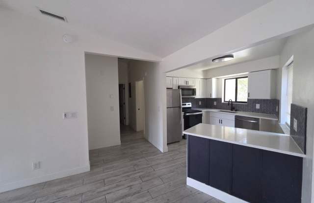 1746 Foxhall Circle Unit #1746 - 1