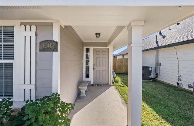 1002 Crested Point Drive