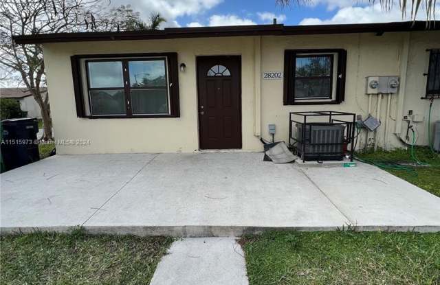 28202 SW 143rd Ct - 28202 Southwest 143rd Court, Leisure City, FL 33033