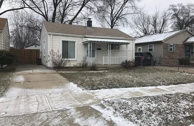 567 E DALLAS Avenue - 567 East Dallas Avenue, Madison Heights, MI 48071