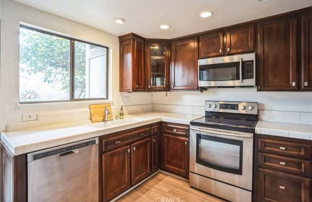 28031 Ridgebluff Court