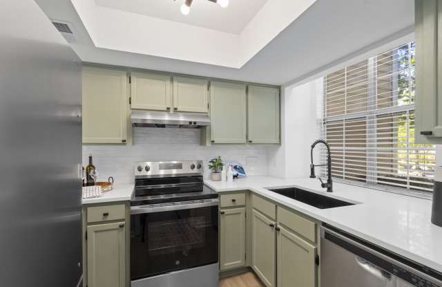 9231 Kings Canyon Drive