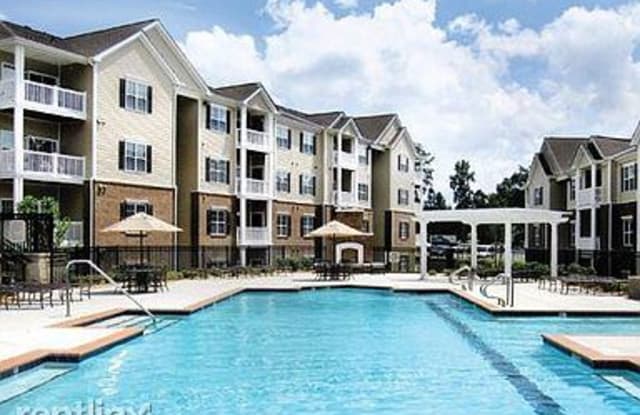 Clairmont at Farmgate - 6301 Daybrook Circle, Raleigh, NC 27606